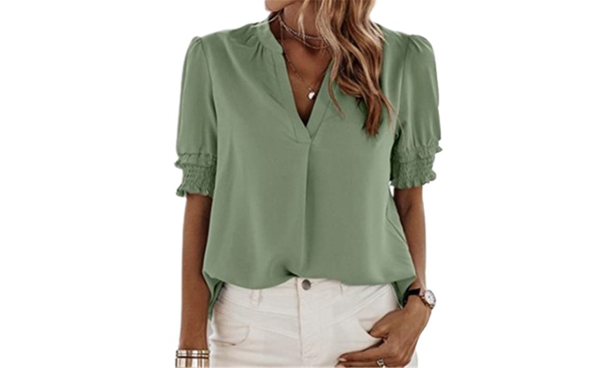 Image 6: Women's Puff-Sleeve V-Neck Top