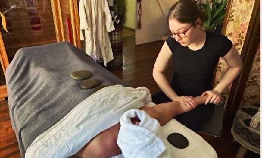 Image 3: Rejuvenating Head Spa or Custom Facial Experience for Deep Relaxation