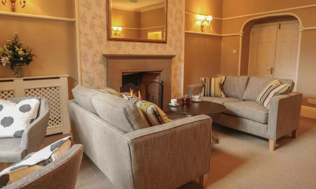 Lake District: Tranquil Winter Stay for 2