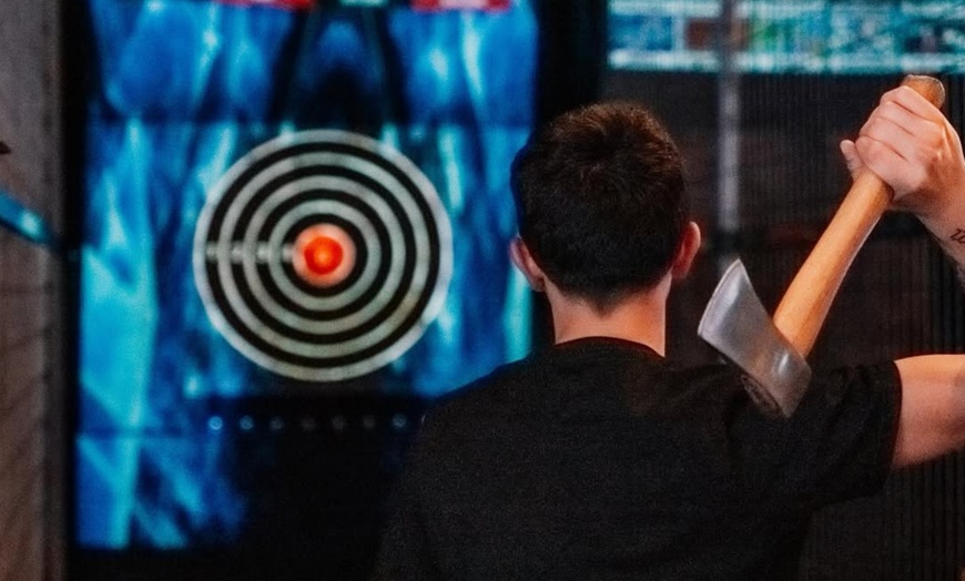 Image 5: Axe Throwing Experience – Bakersfield