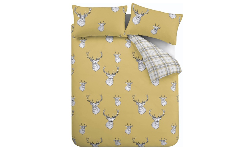 Image 6: Catherine Lansfield Stag Ochre Duvet Cover Set