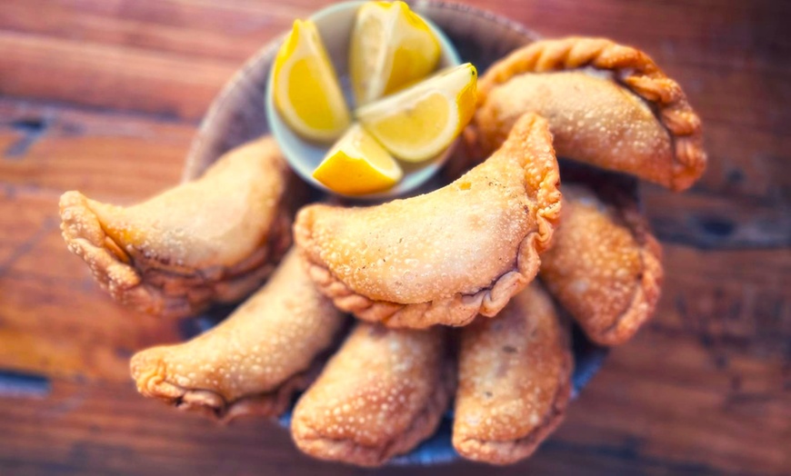 Image 6: Siente los sabores argentinos con un menú de milanesas o parrillada