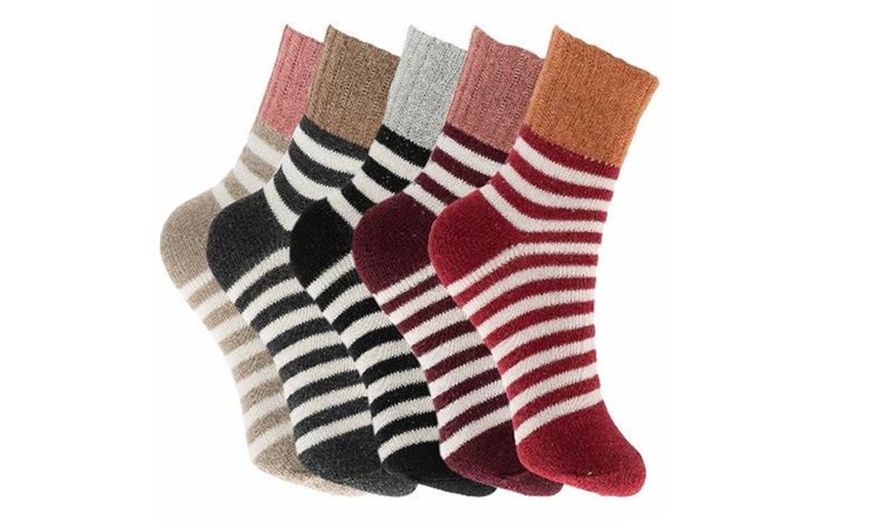 Image 5: Up to 15 Women's Thick Woolly Socks