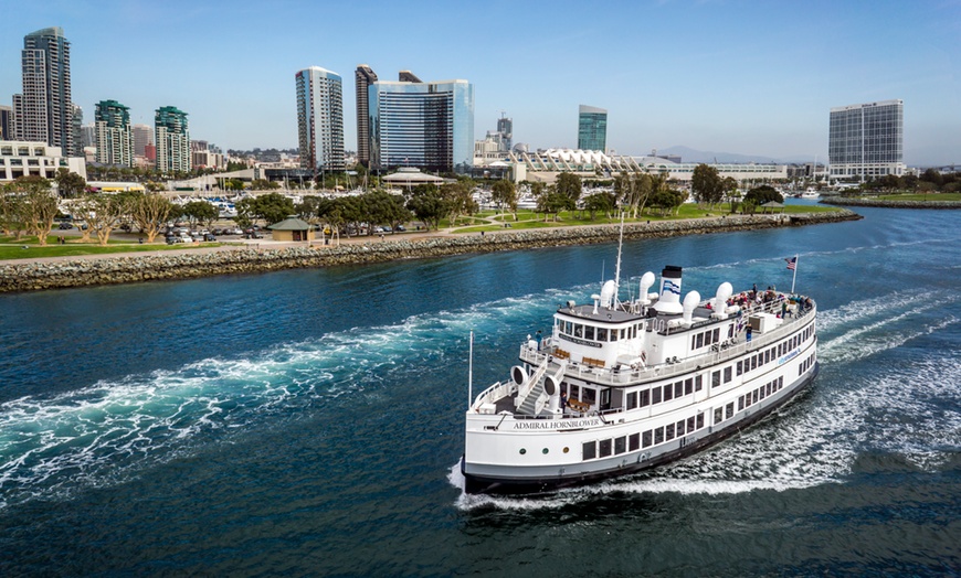 Image 1: San Diego Premier Dinner Cruise 