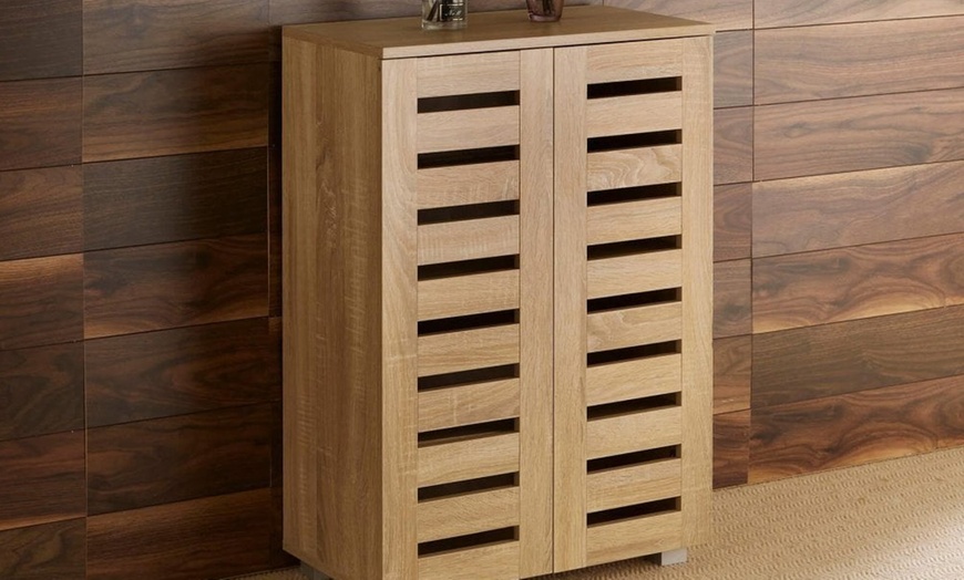 Image 6: Norway Two- or Three-Door Shoe Cabinet