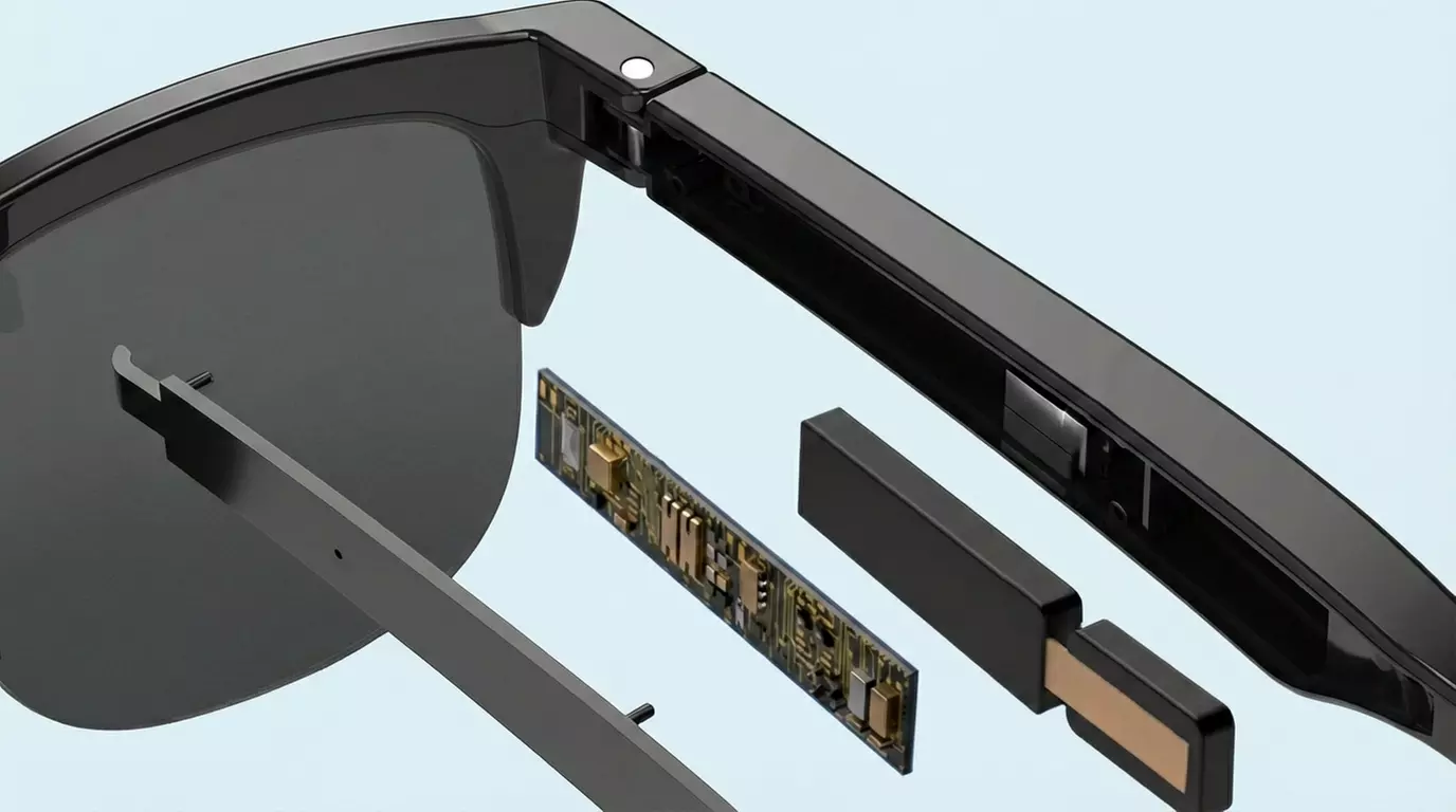 Occhiali smart con auricolari integrati