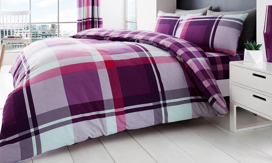 Image 2: Waverly Check Duvet Set
