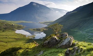 Snowdonia Trip: Double Room for 2 with Breakfast, Dinner, Hot Tub