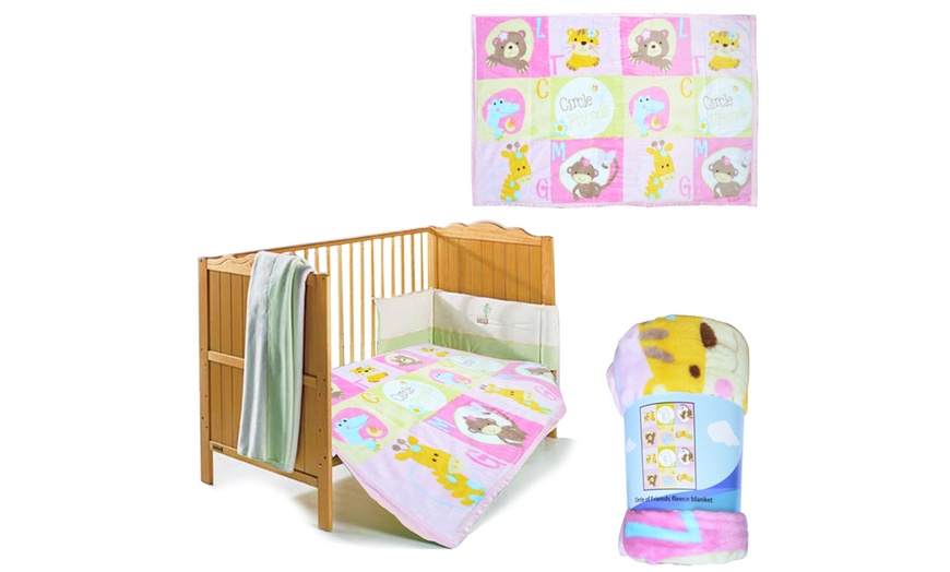 Image 2: Baby Fleece Cot Blanket