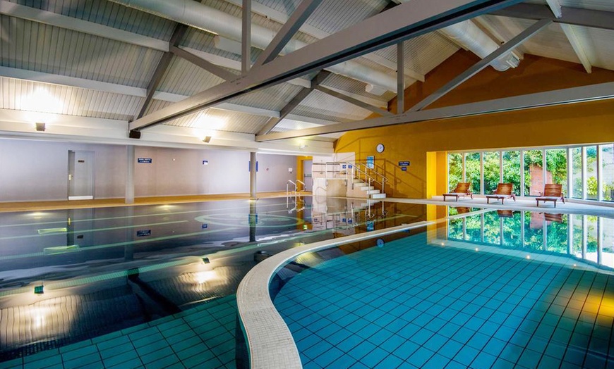 Image 2: Portlaoise: 1- to 3-Night 4* Stay with Prosecco