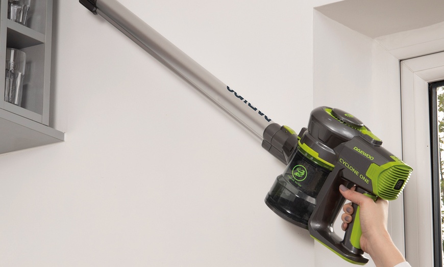 Image 3: Daewoo Cyclone All-in-One Cordless Vacuum