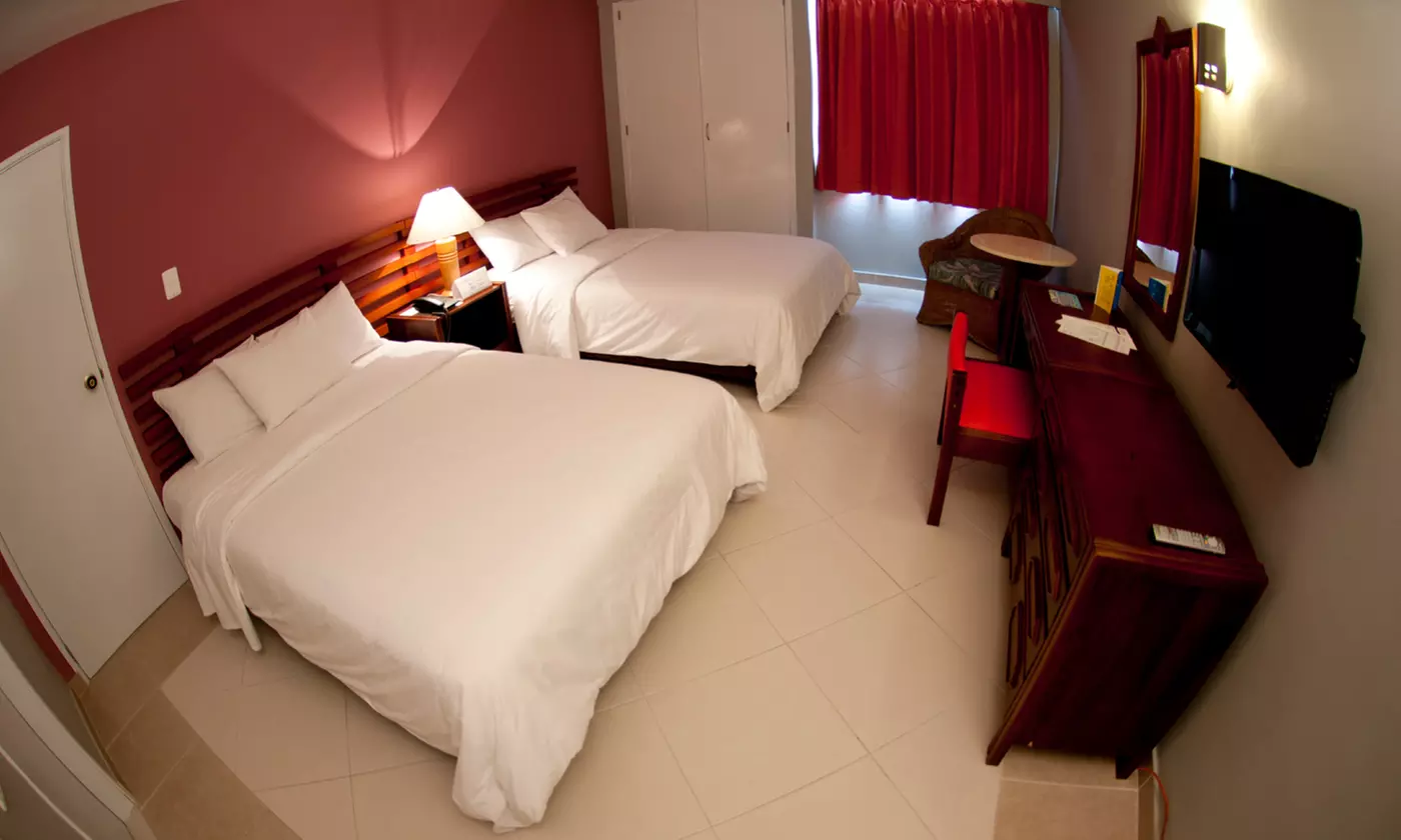 ✈ All-Inclusive Decameron Cartagena Stay with Air from Travel by Jen