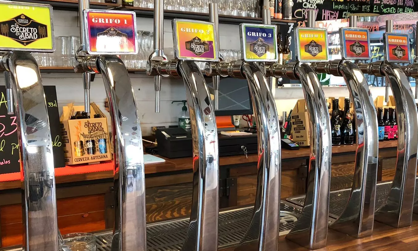 Cata de cervezas para 2 o 4 personas en El Secreto del Abad