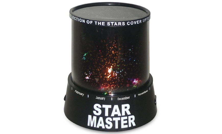 Image 5: Star Master Planetarium Night Light Projector
