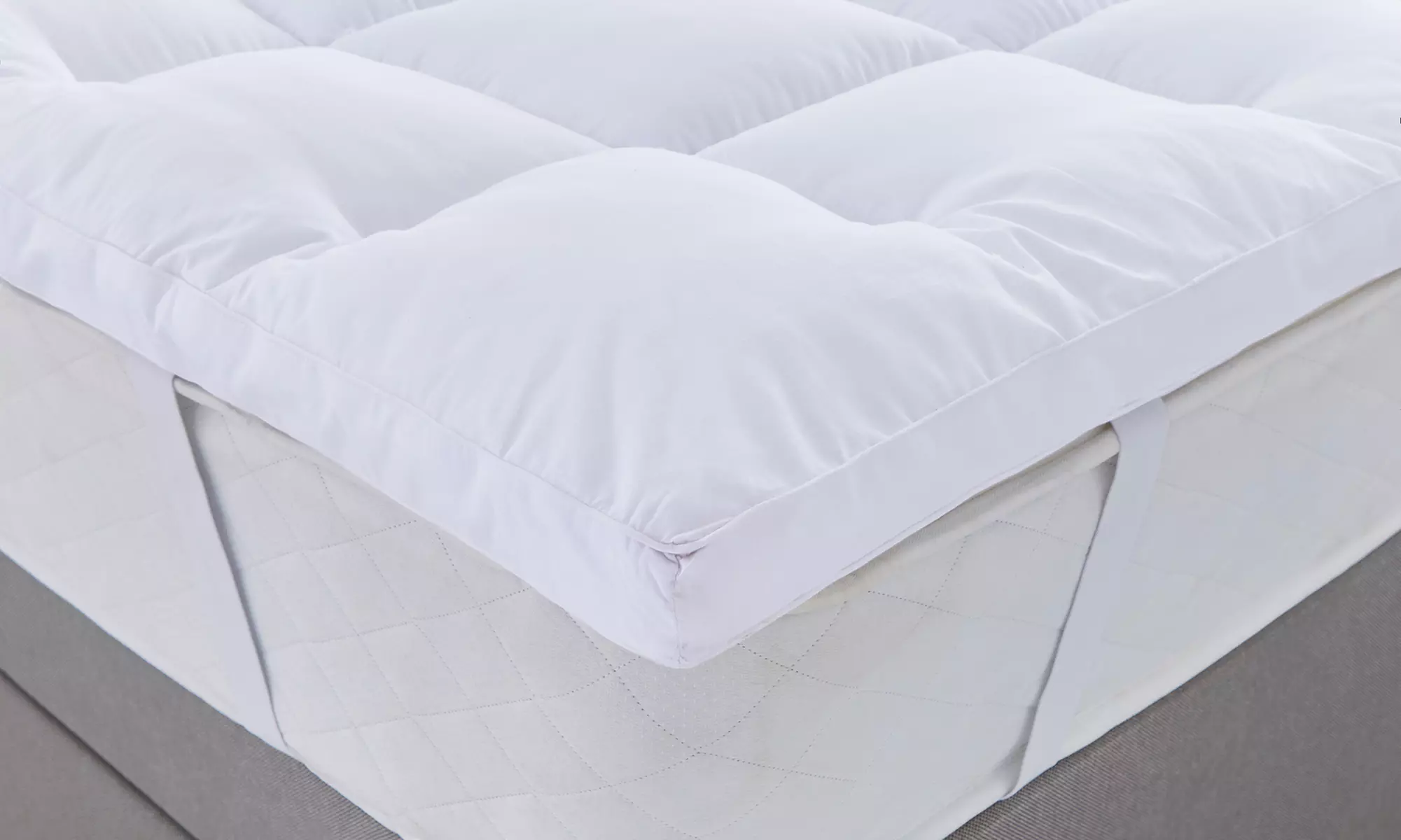 Silentnight 5cm Thick Deep Sleep Mattress Topper - Image 4