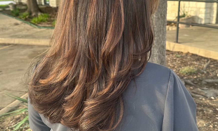 Image 4: Get a Fresh Women's Haircut & New Client Complimentary Color Consult