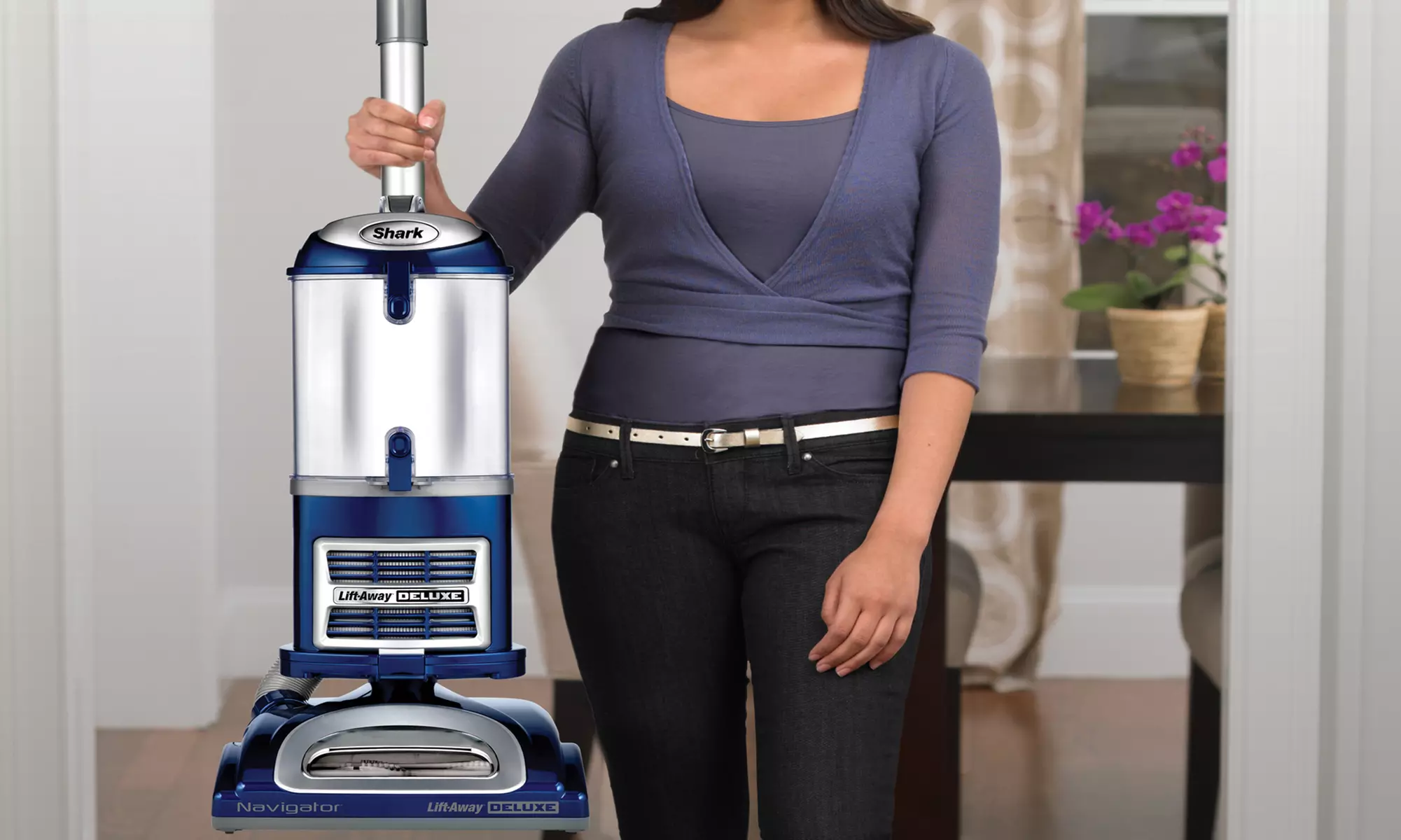 Shark Navigator NV360 Lift-Away Vacuum (Refurbished) - Primary Image