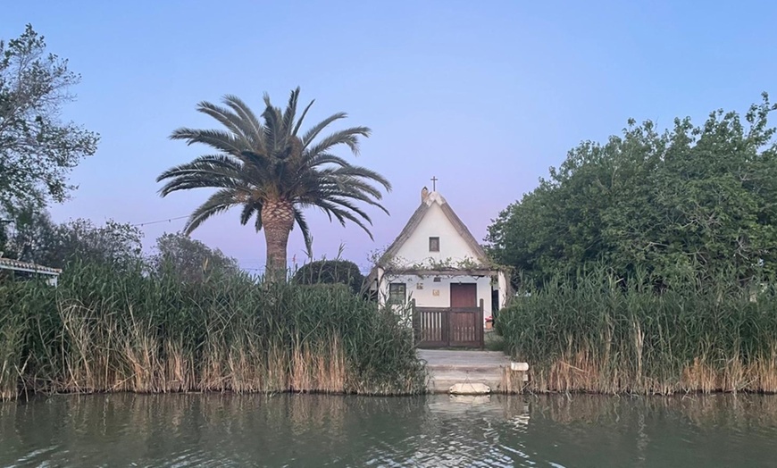 Image 7: Paseo en barca de para 2 o 4 personas con brunch en la Albufera 