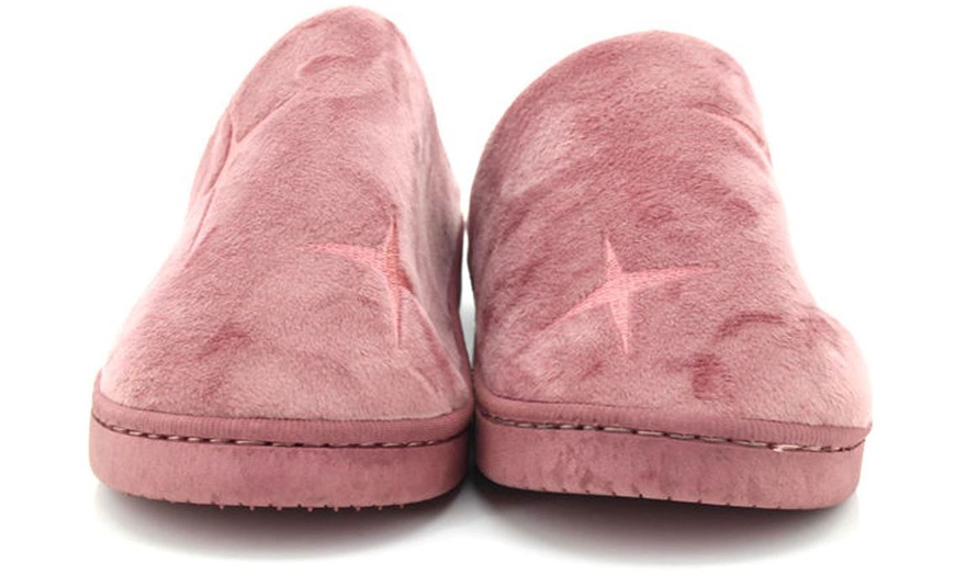 Image 5: Women's Fluffy Slippers