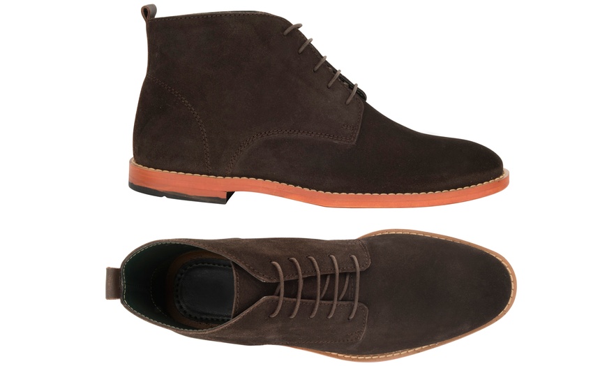 Image 9: Chaussures en daim pour homme