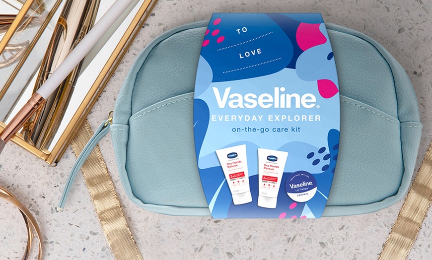 Image 3: Vaseline Everyday Explorer Hand Cream and Lip Balm Gift Set for Her