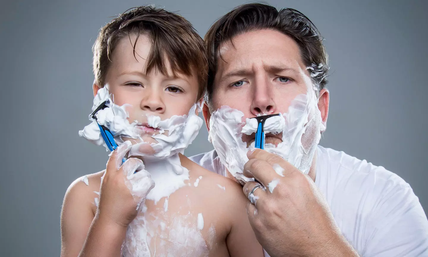 Photoshoot with Framed Image