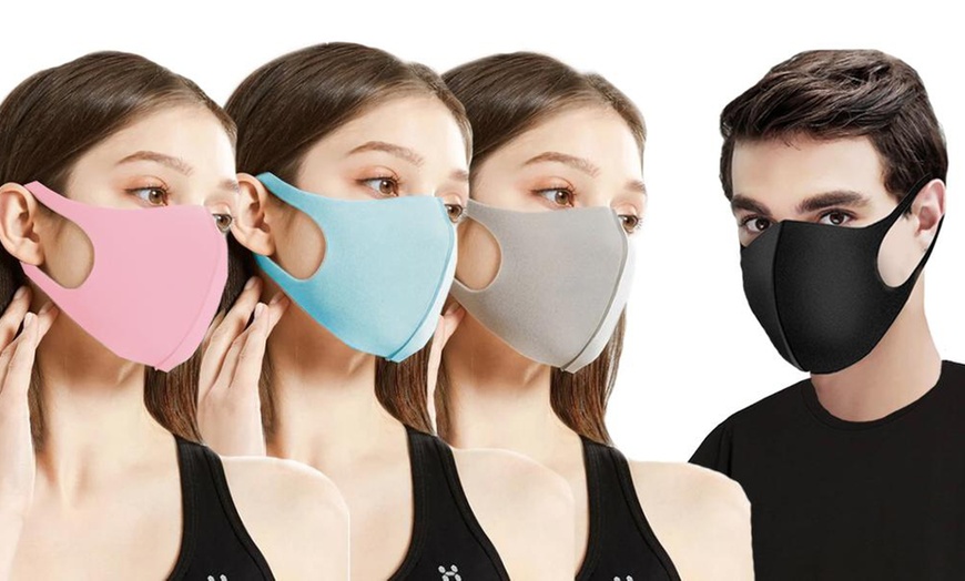 Image 1: Four or Eight Washable Face Masks