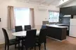 Phillip Island: Deluxe 2 or 3 Bedroom Cabin with Wine and LCO at Kaloha Holiday Resort - Image 4