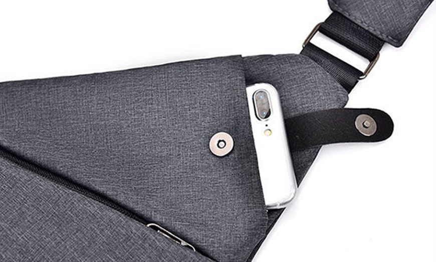 Image 7: Personal Anti-Theft Sling Bag