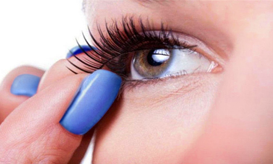 Image 2: Magnet Eyelash Extensions