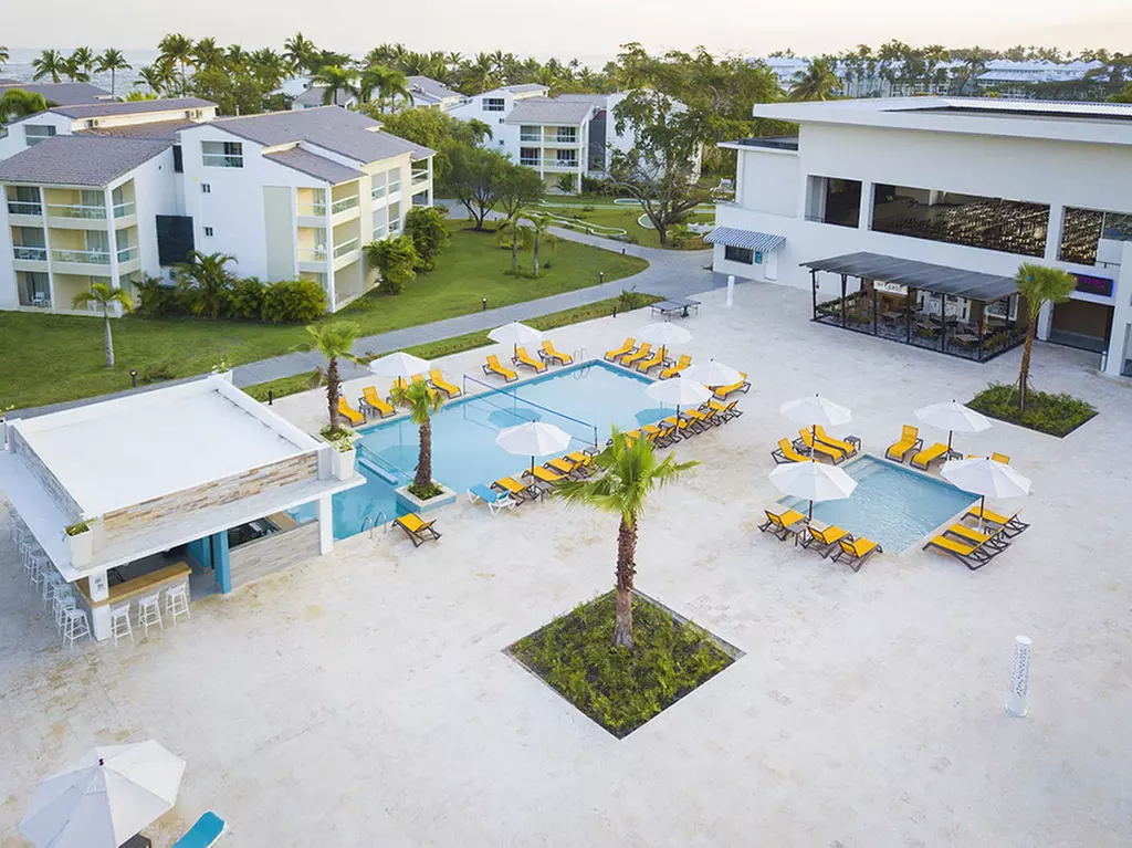 ✈ 4-Night All-Inclusive Dominican Republic Vacation with Air