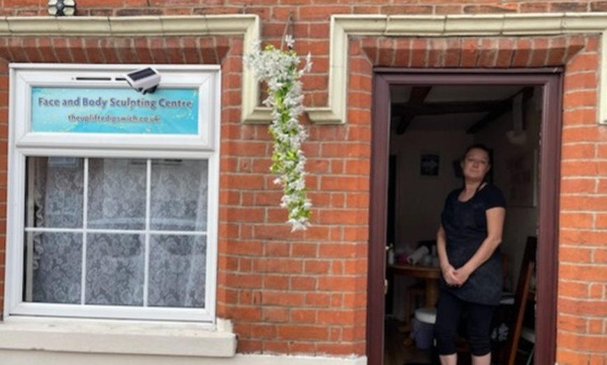 Image 2: One, Eight or Twelve Ultrasonic Body Sculpting Sessions