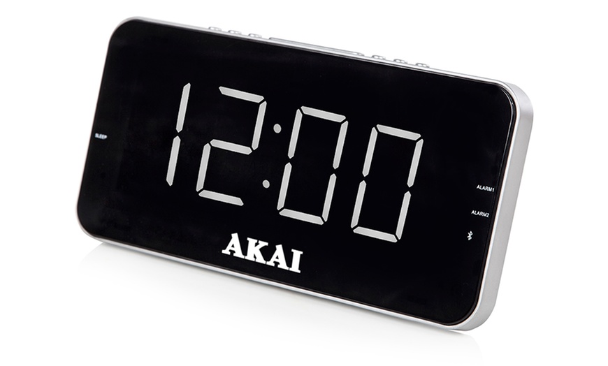 Image 2: Akai A61019 Clock Radio