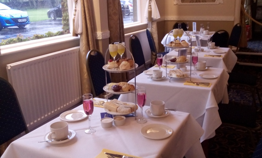 Image 2: Delight in Afternoon Tea for Two or Add a Touch of Fizz