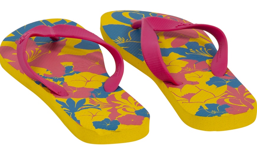 Image 8: Dupe Women's Flip-Flops