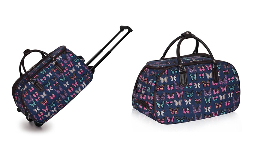 Image 4: Butterfly Wheeled Holdall Bag 