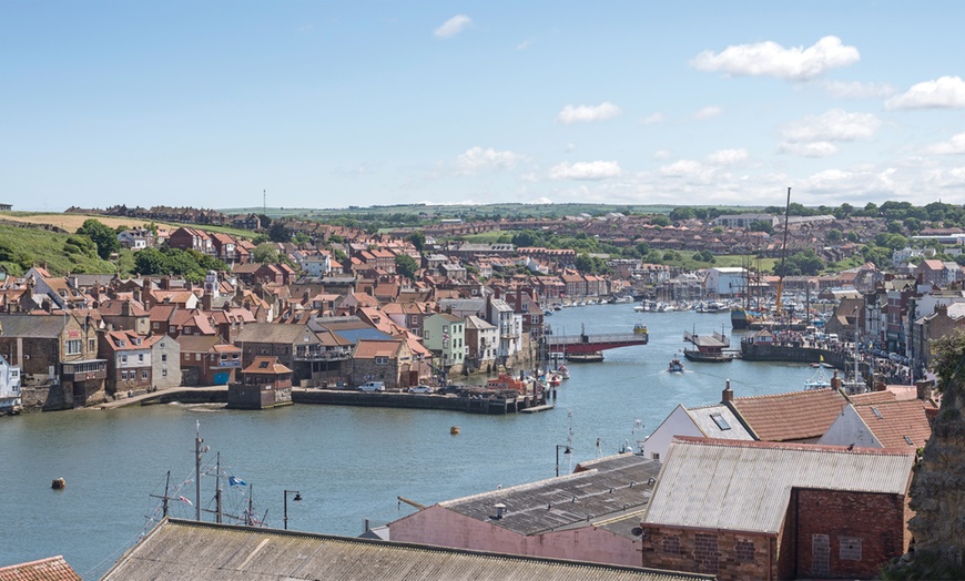 Image 5: Whitby: Double Room with Breakfast