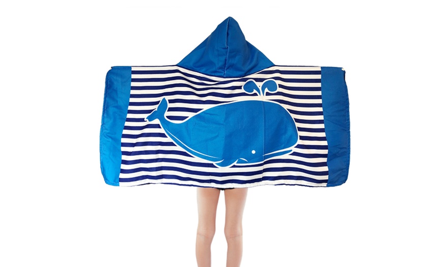 Image 3: Kids' Hooded Beach Towel