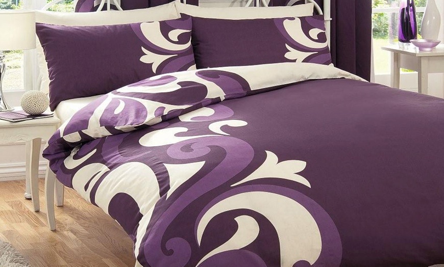 Image 11: Clearance Duvet Sets