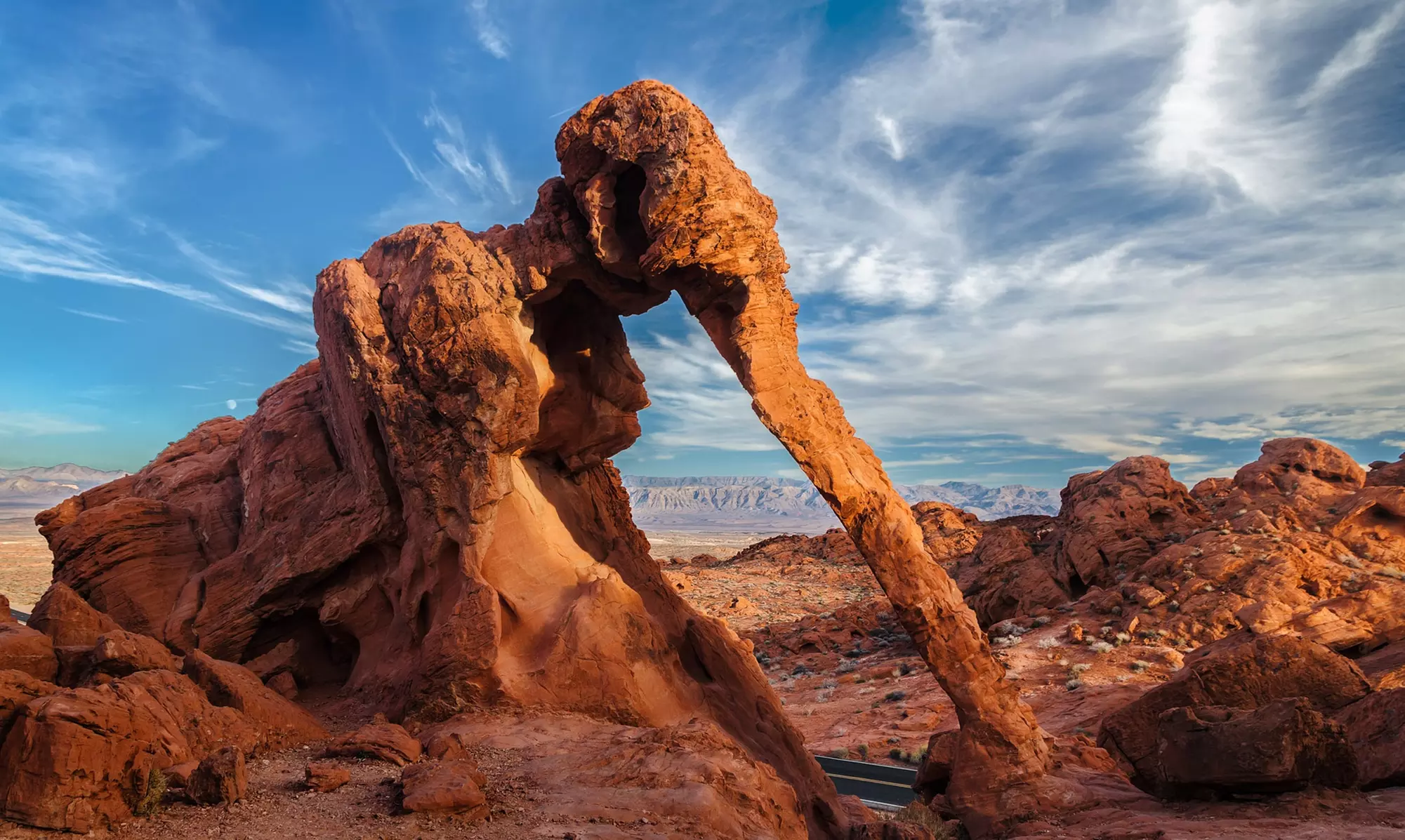 Valley of Fire Tour with Lunch Buffet for One, Two, or Four from LV Tours (Up to 52% Off) - Primary Image
