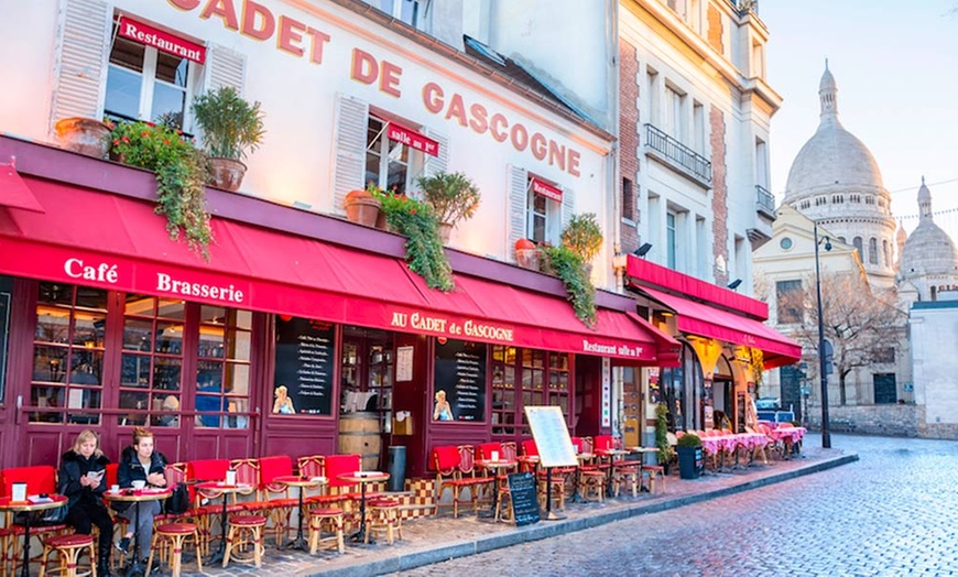 Image 12: Paris Montmartre : chambre double avec petit-déjeuner