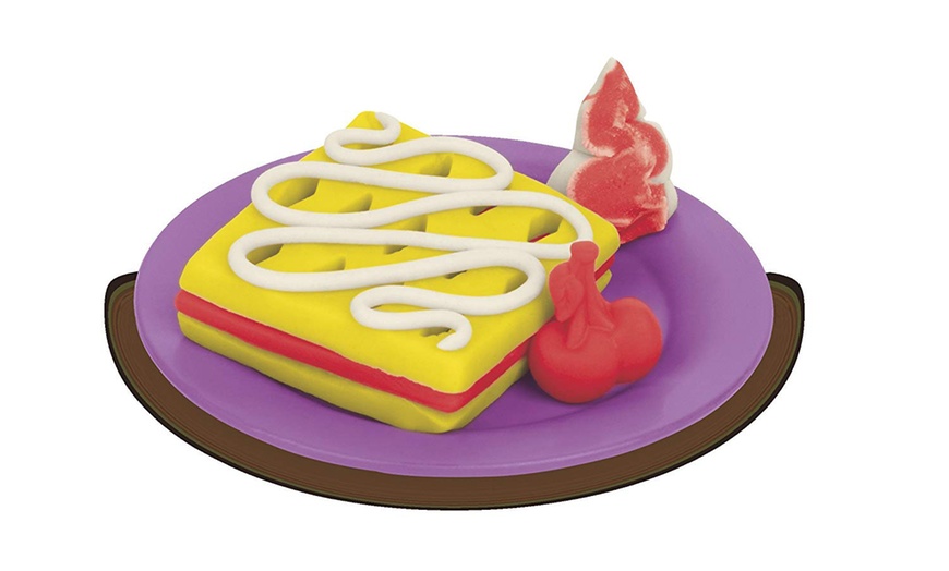 Image 6: Hasbro Play-Doh Breakfast Bakery