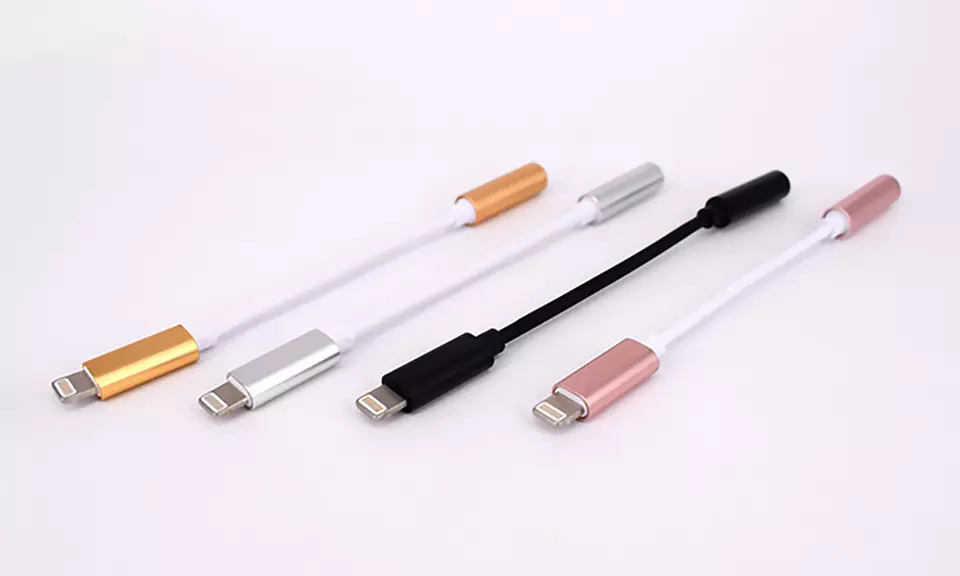 Kopfhörer-Adapter für iPhone 7/7Plus (77% sparen*) - Primary Image