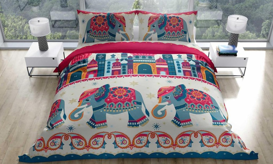 Image 2: Arabian Nights Duvet Set
