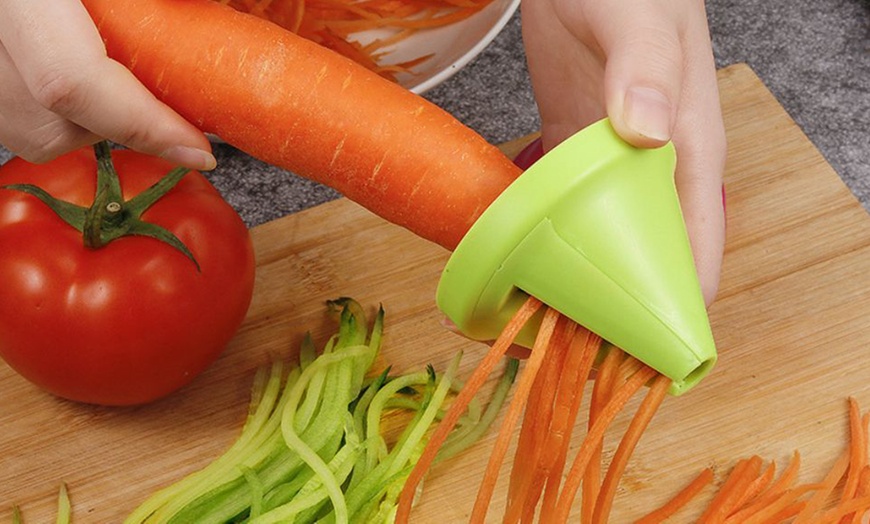 Image 10: One or Two Vegetable Graters