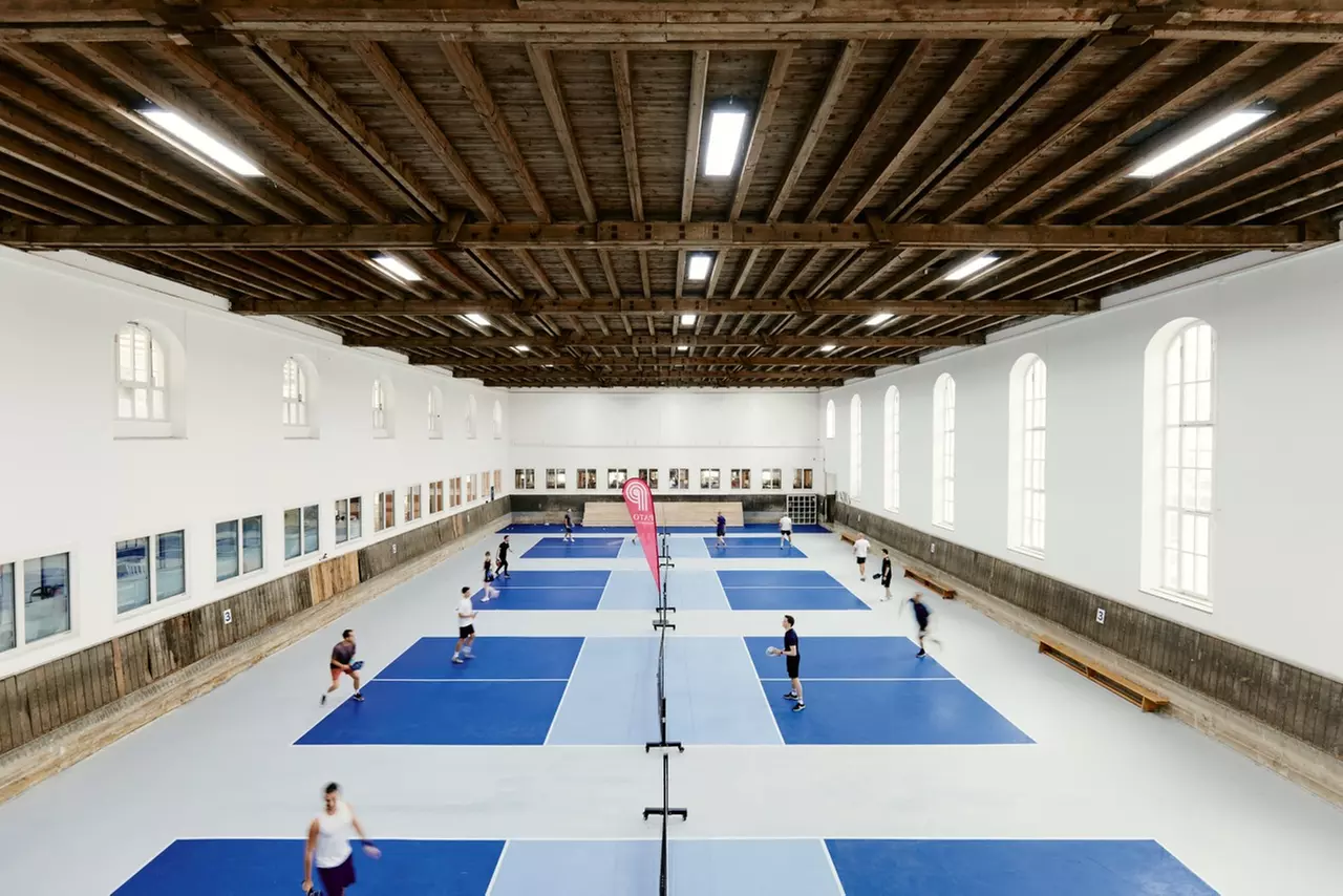 Off-Peak-Pickleball für bis zu 4 Personen inkl. Schläger