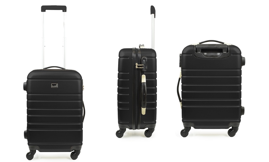 Image 3: Cabin and Vanity Suitcase Set
