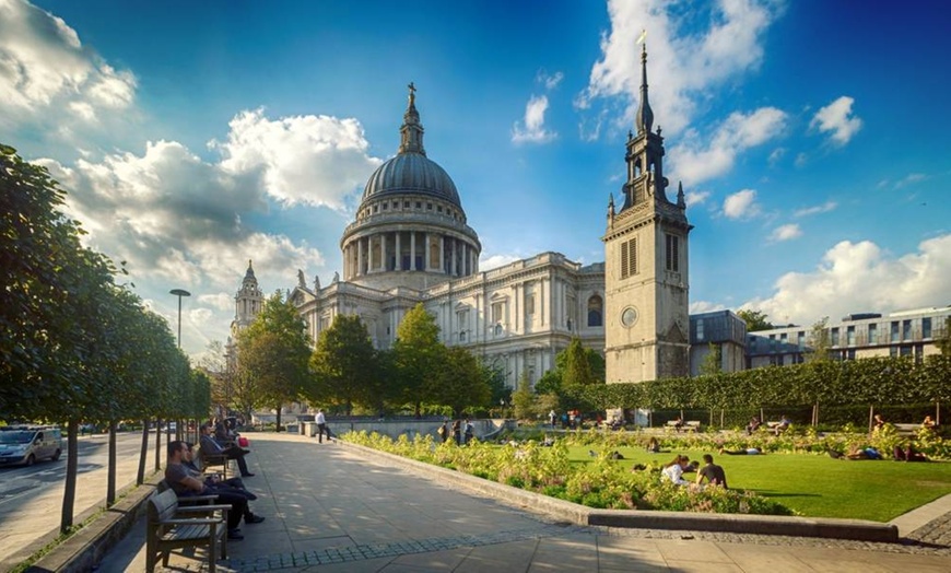 Image 2: Welcome to London or With London Eye at Premium Tours 