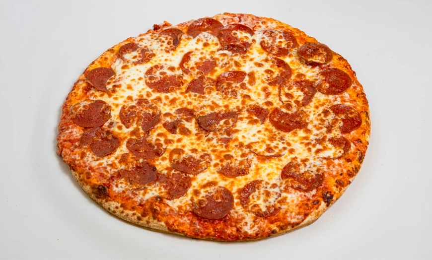 Image 2: C$20, C$40 or C$60 to Spend on Food & Drinks or Custom Large Pizza