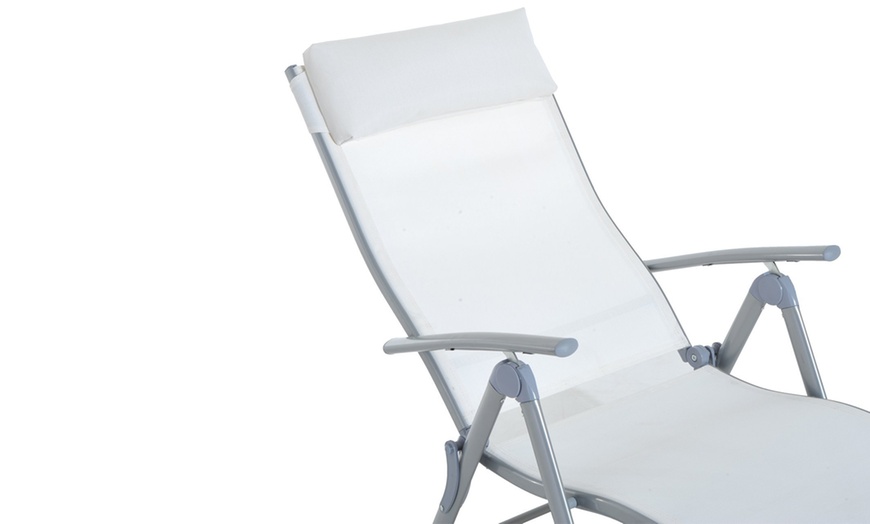 Image 4: Outsunny Foldable Patio Lounger